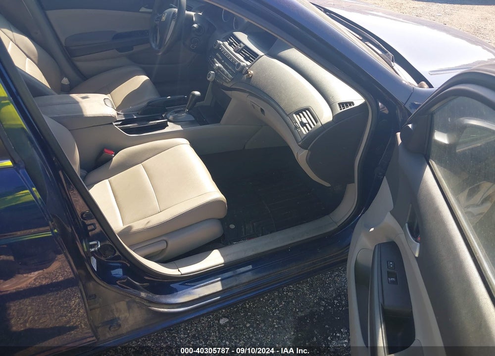 2009 HONDA ACCORD 2.4 LX-P VIN: 1HGCP264X9A083847