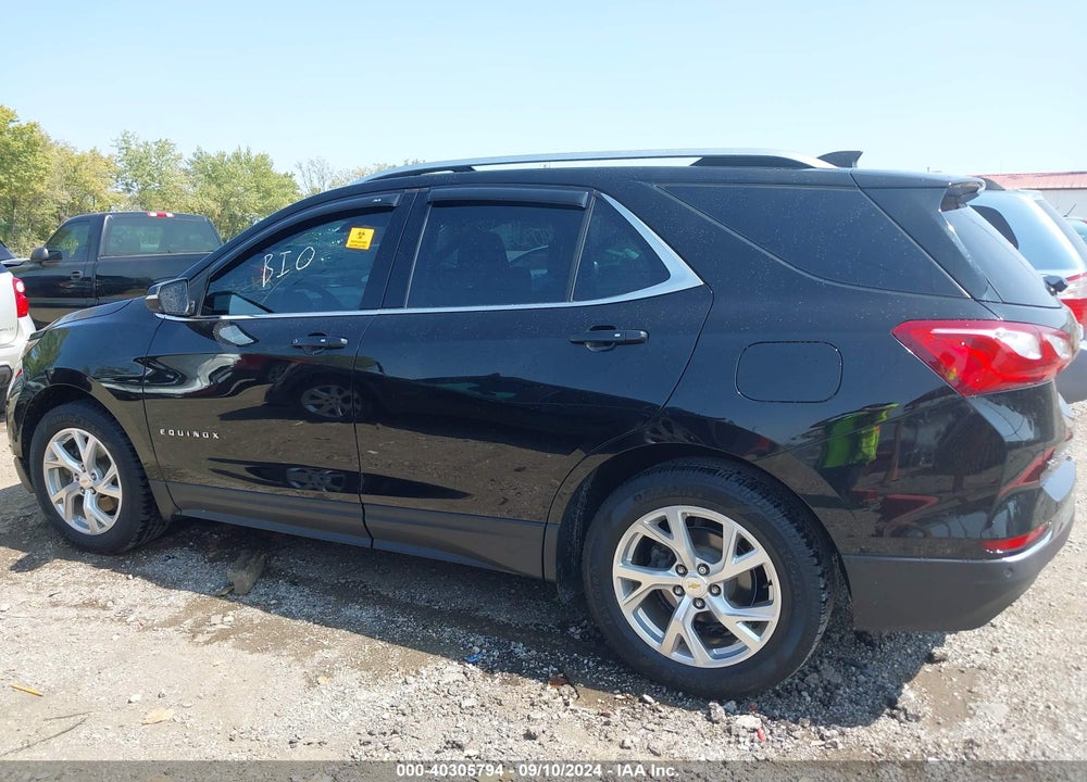 2018 CHEVROLET EQUINOX LT VIN: 2GNAXKEX5J6242235