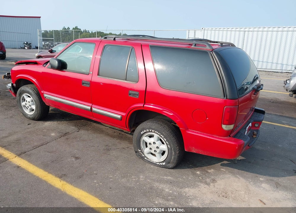 2000 CHEVROLET BLAZER LS VIN: 1GNDT13W2Y2224148
