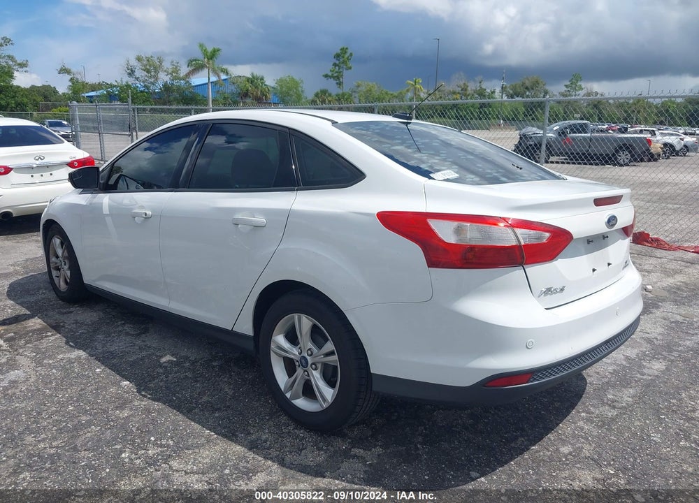 2014 FORD FOCUS SE VIN: 1FADP3F23EL204200