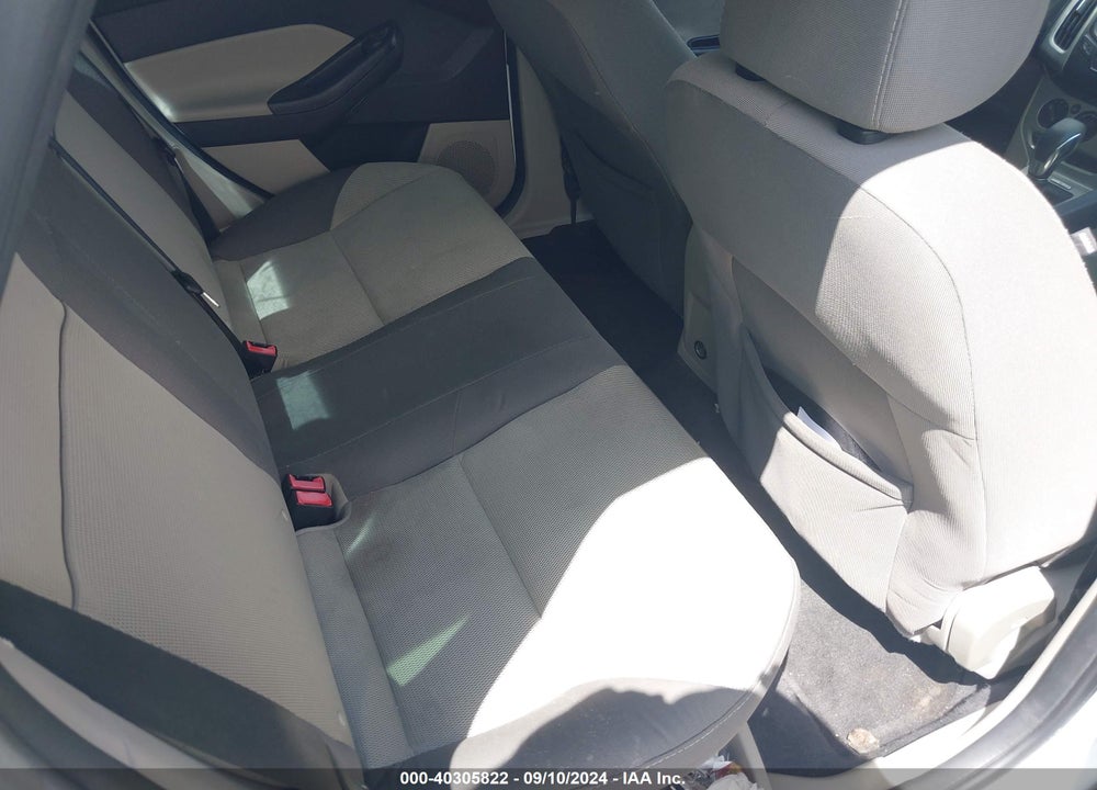 2014 FORD FOCUS SE VIN: 1FADP3F23EL204200