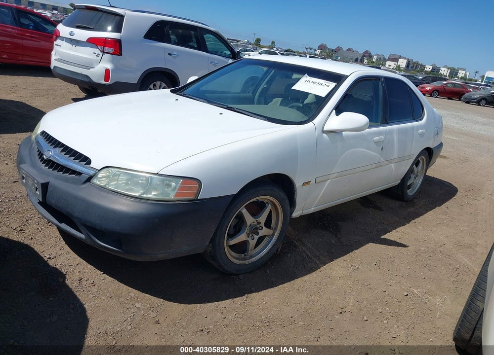 2001 NISSAN ALTIMA GXE VIN: 1N4DL01D11C229464