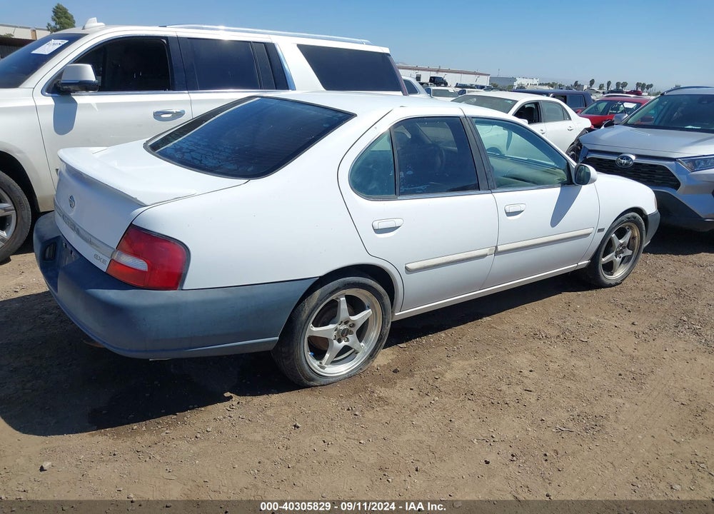 2001 NISSAN ALTIMA GXE VIN: 1N4DL01D11C229464
