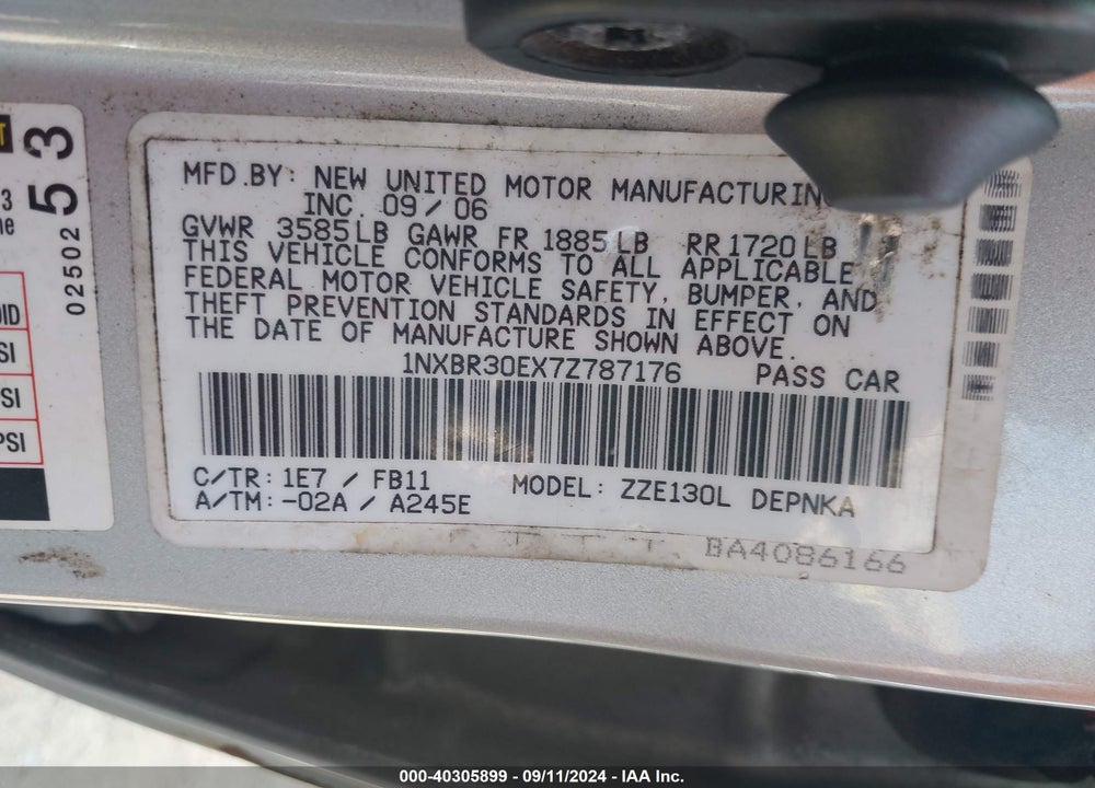 2007 TOYOTA COROLLA LE VIN: 1NXBR30EX7Z787176
