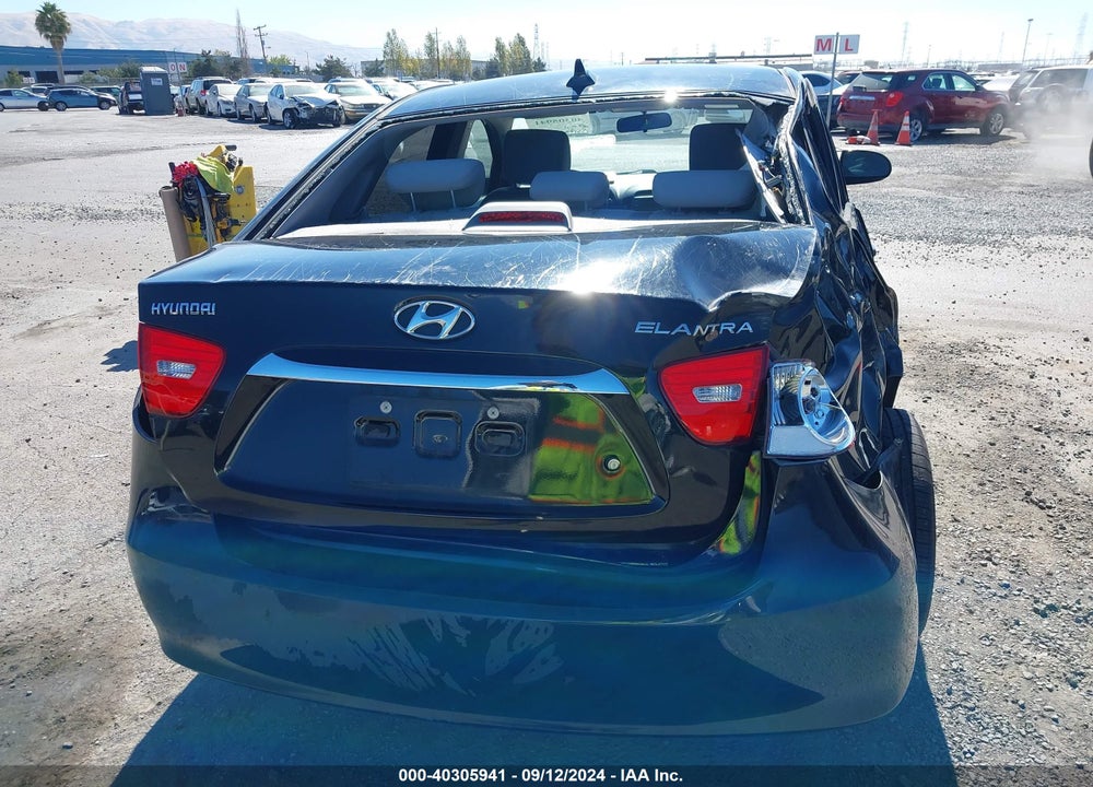 2010 HYUNDAI ELANTRA GLS VIN: KMHDU4AD5AU157222