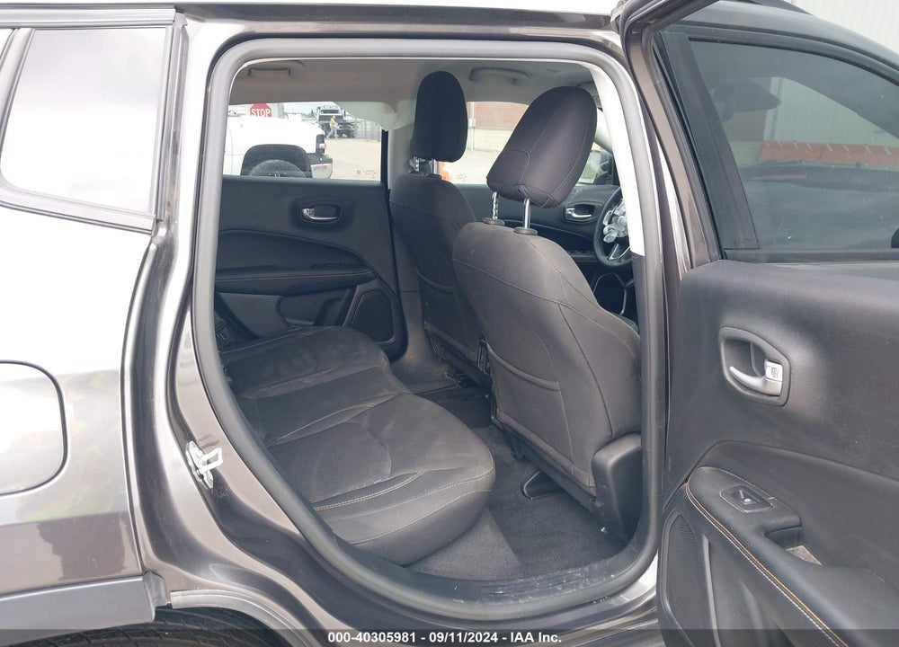 2018 JEEP COMPASS SPORT FWD VIN: 3C4NJCAB7JT123514