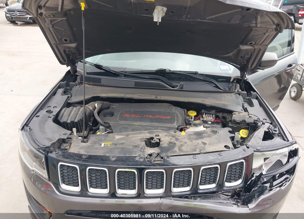 2018 JEEP COMPASS SPORT FWD VIN: 3C4NJCAB7JT123514
