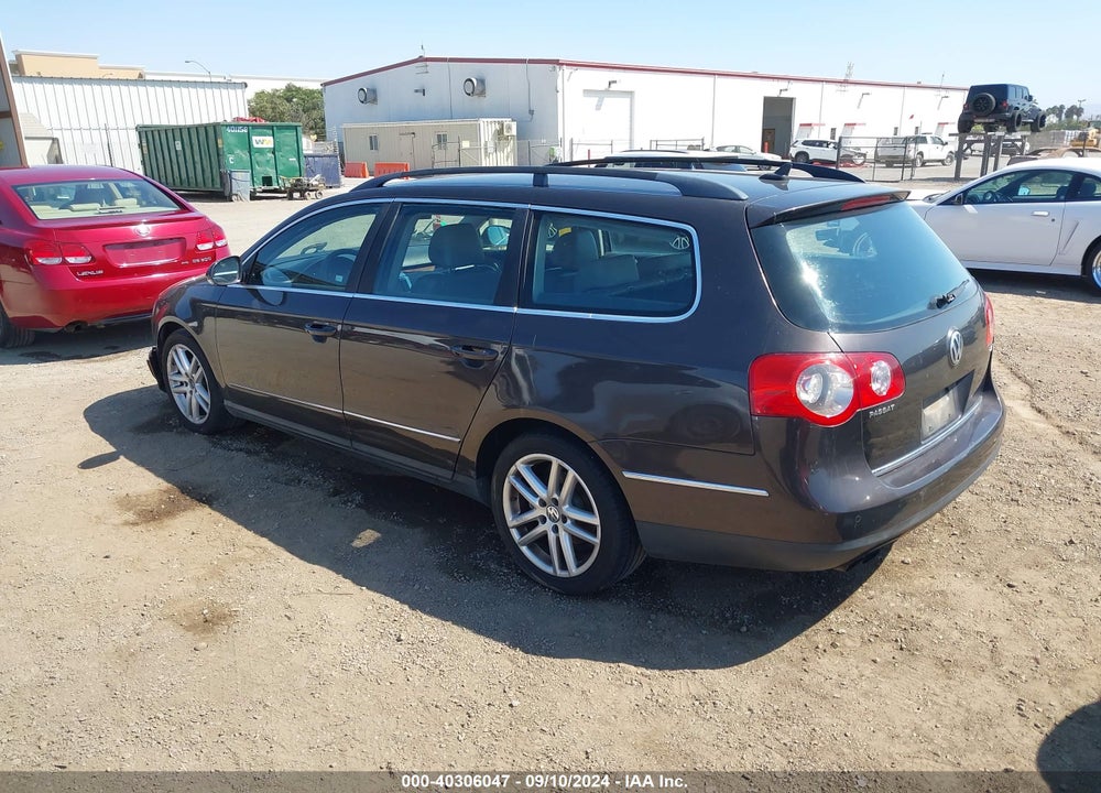 2008 VOLKSWAGEN PASSAT LUX VIN: WVWTK93C18E050969