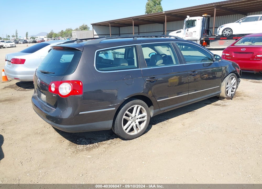 2008 VOLKSWAGEN PASSAT LUX VIN: WVWTK93C18E050969
