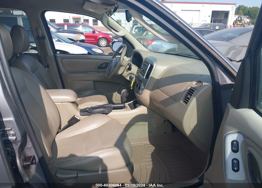 2007 FORD ESCAPE LIMITED VIN: 1FMCU04197KA51107