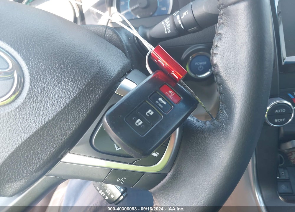 2015 TOYOTA CAMRY HYBRID XLE VIN: 4T1BD1FK9FU156529