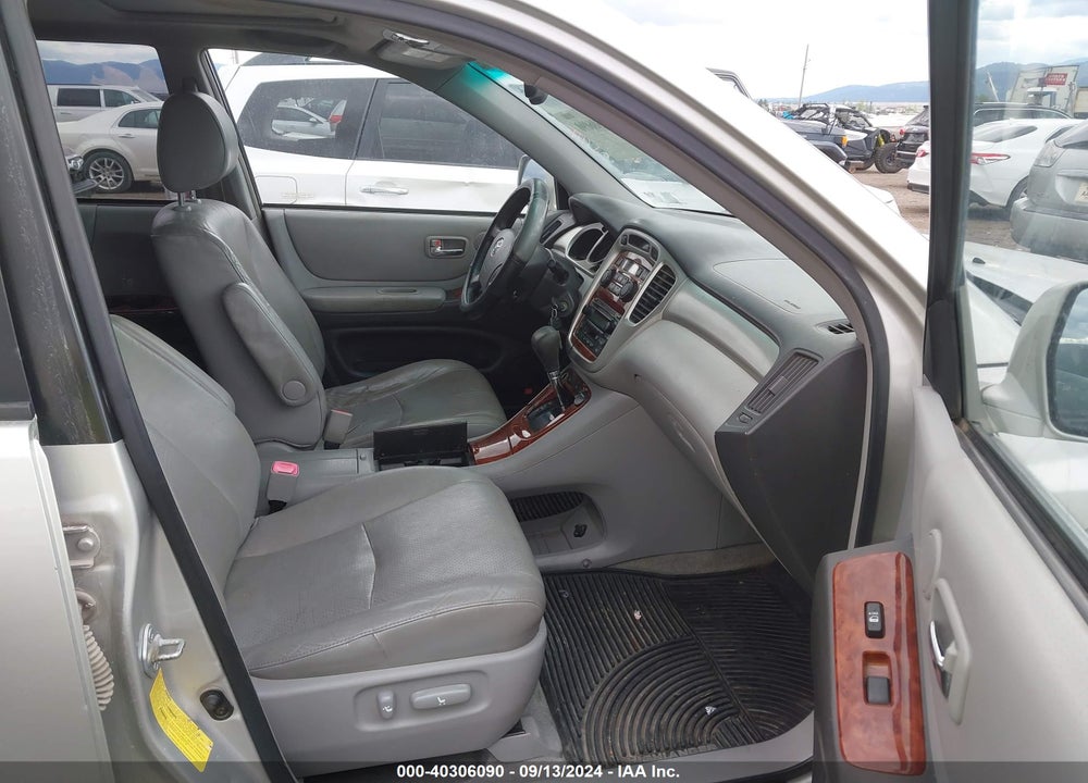 2006 TOYOTA HIGHLANDER HYBRID LIMITED V6 VIN: JTEEW21A660016747