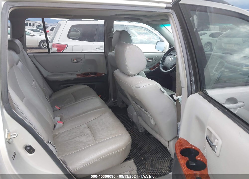 2006 TOYOTA HIGHLANDER HYBRID LIMITED V6 VIN: JTEEW21A660016747