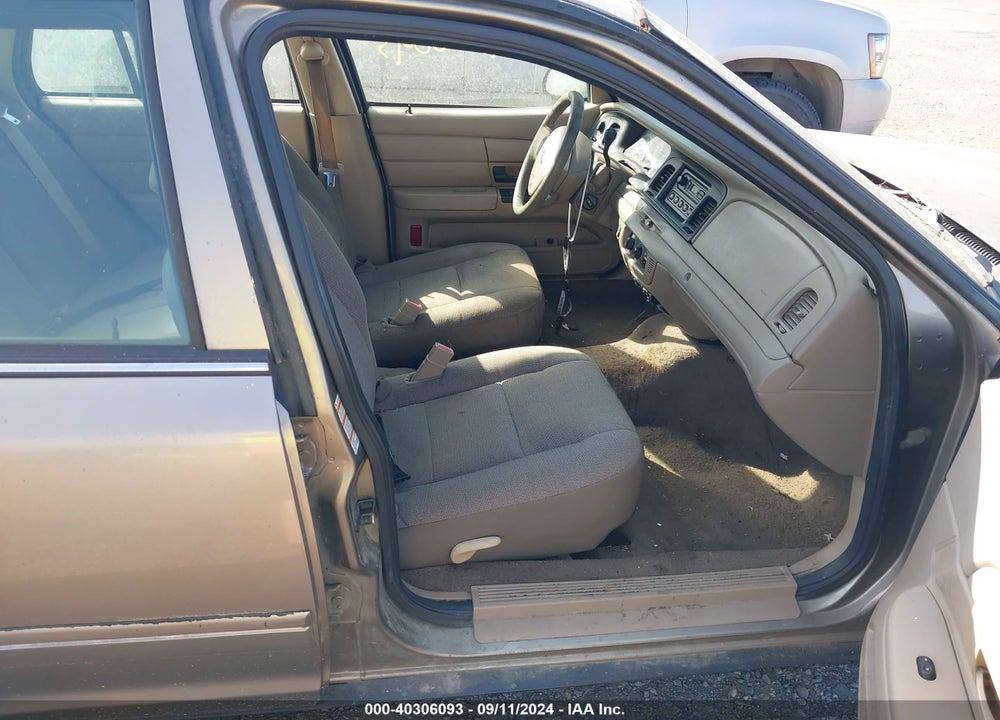 2005 FORD CROWN VICTORIA POLICE VIN: 2FAHP71W15X106661