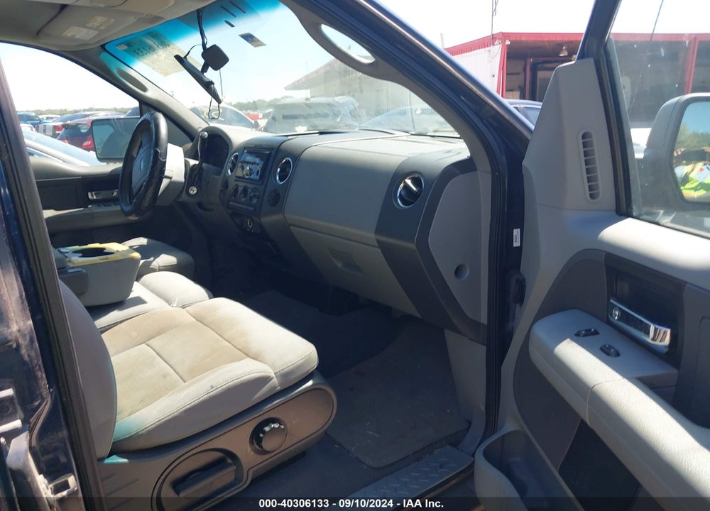 2005 FORD F-150 XLT VIN: 1FTRW12W55FA60390