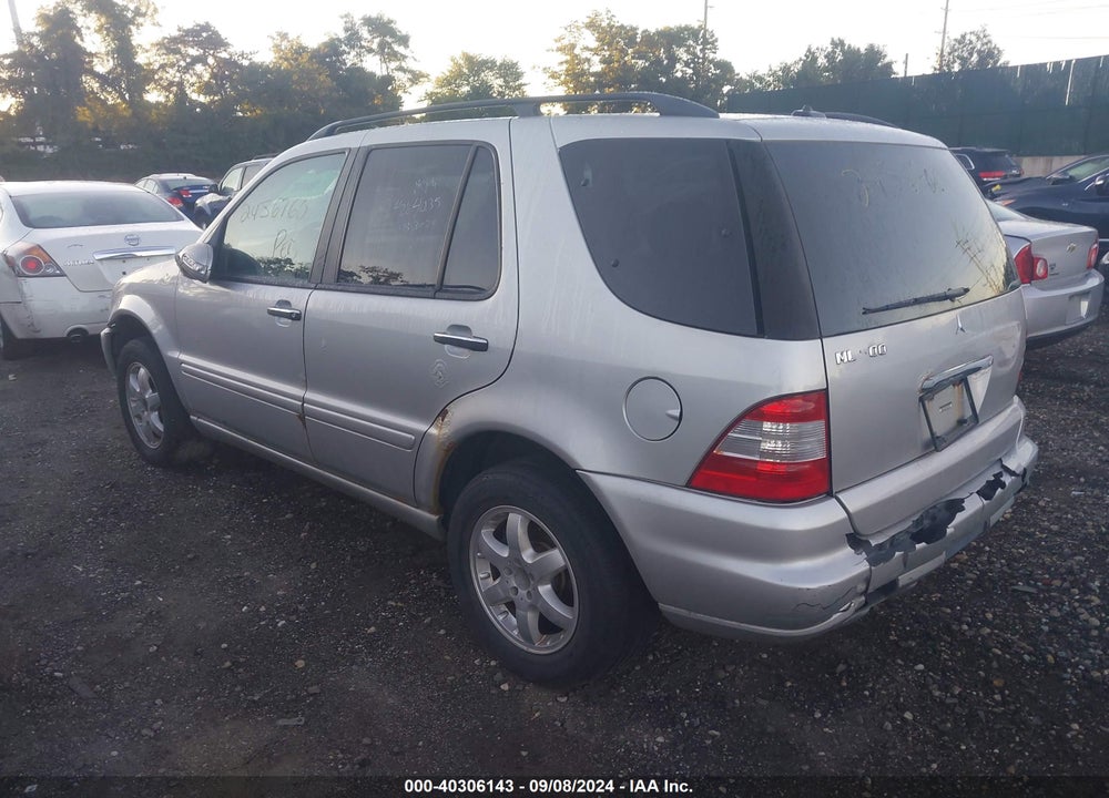 2002 MERCEDES-BENZ ML 500 VIN: 4JGAB75E62A310318