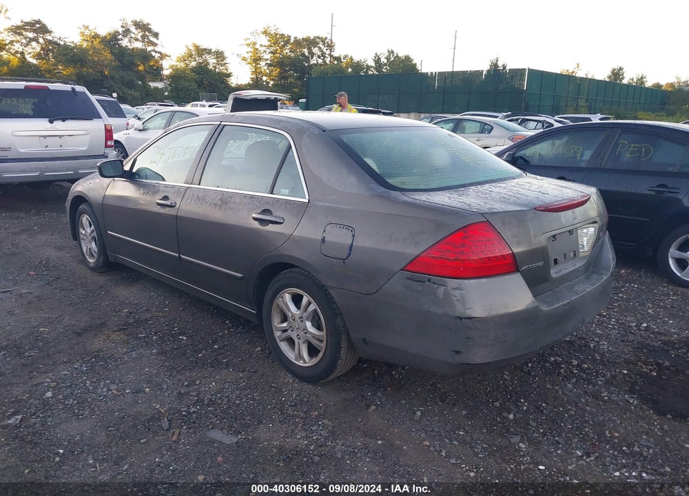 2007 HONDA ACCORD VIN: 1HGCM567X7A131493