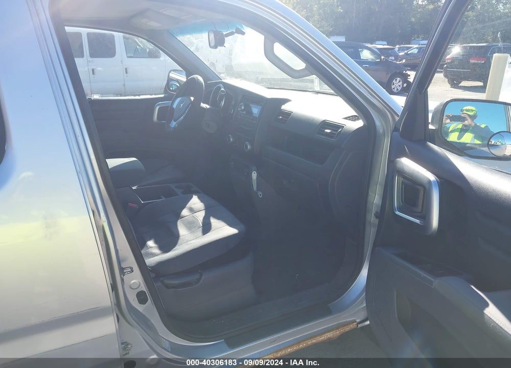2008 HONDA RIDGELINE RT VIN: 2HJYK162X8H503338