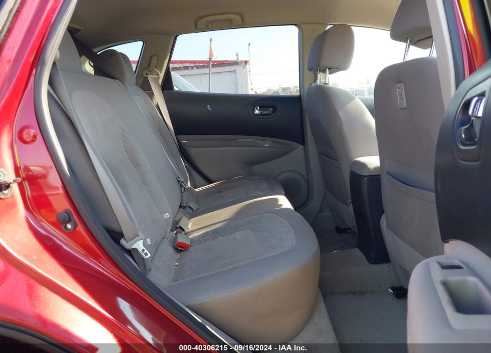 2013 NISSAN ROGUE S VIN: JN8AS5MT0DW521324