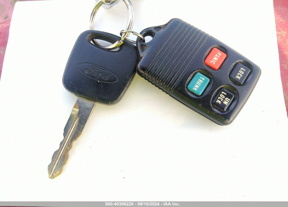 1997 FORD MUSTANG VIN: 1FALP4448VF112813