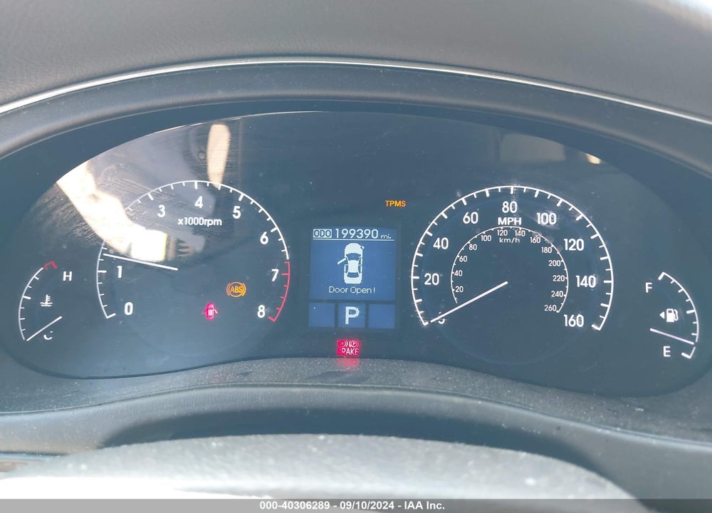 2011 HYUNDAI GENESIS 3.8 VIN: KMHGC4DE8BU142932