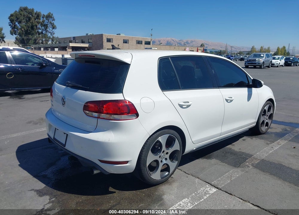 2011 VOLKSWAGEN GTI 4-DOOR VIN: WVWHD7AJ1BW132370