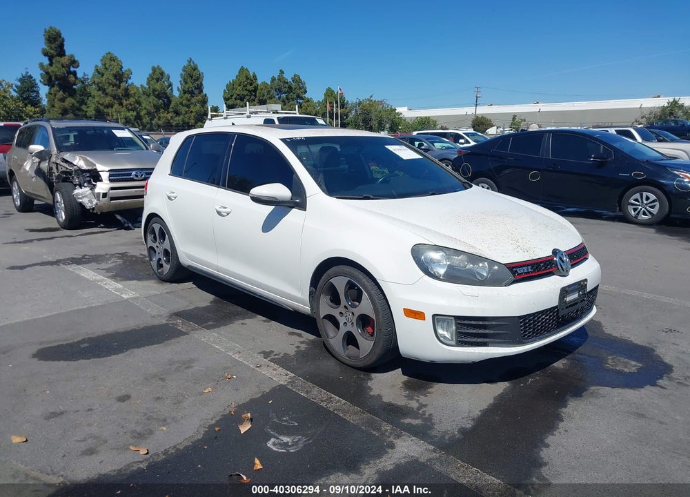 2011 VOLKSWAGEN GTI 4-DOOR VIN: WVWHD7AJ1BW132370