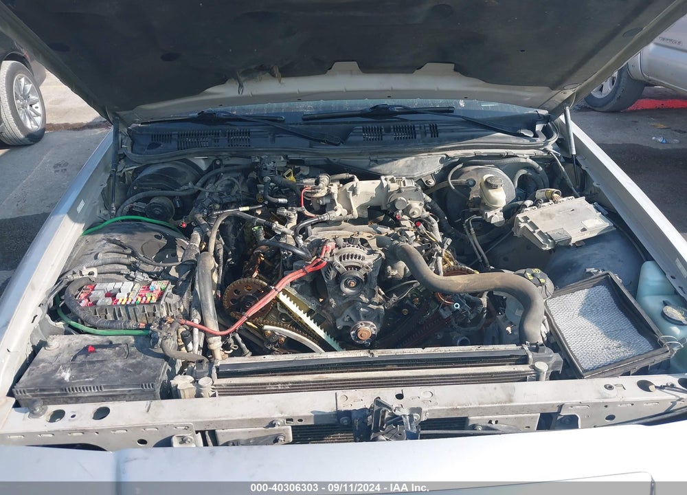 2008 MERCURY GRAND MARQUIS LS VIN: 2MEFM75V28X602177