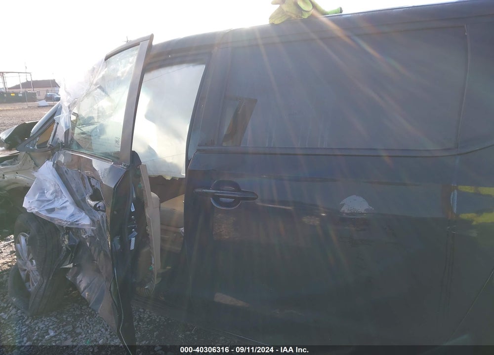 2017 KIA SEDONA LX VIN: KNDMB5C1XH6226827