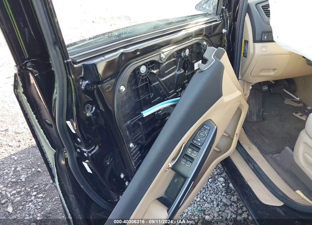 2017 KIA SEDONA LX VIN: KNDMB5C1XH6226827