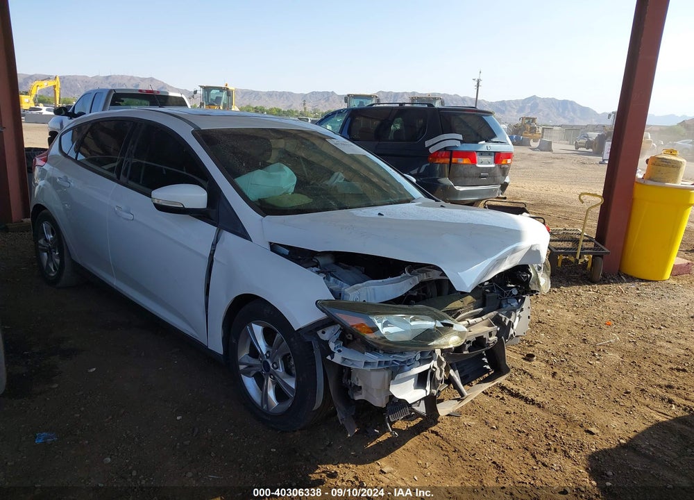 2014 FORD FOCUS SE VIN: 1FADP3K28EL163617
