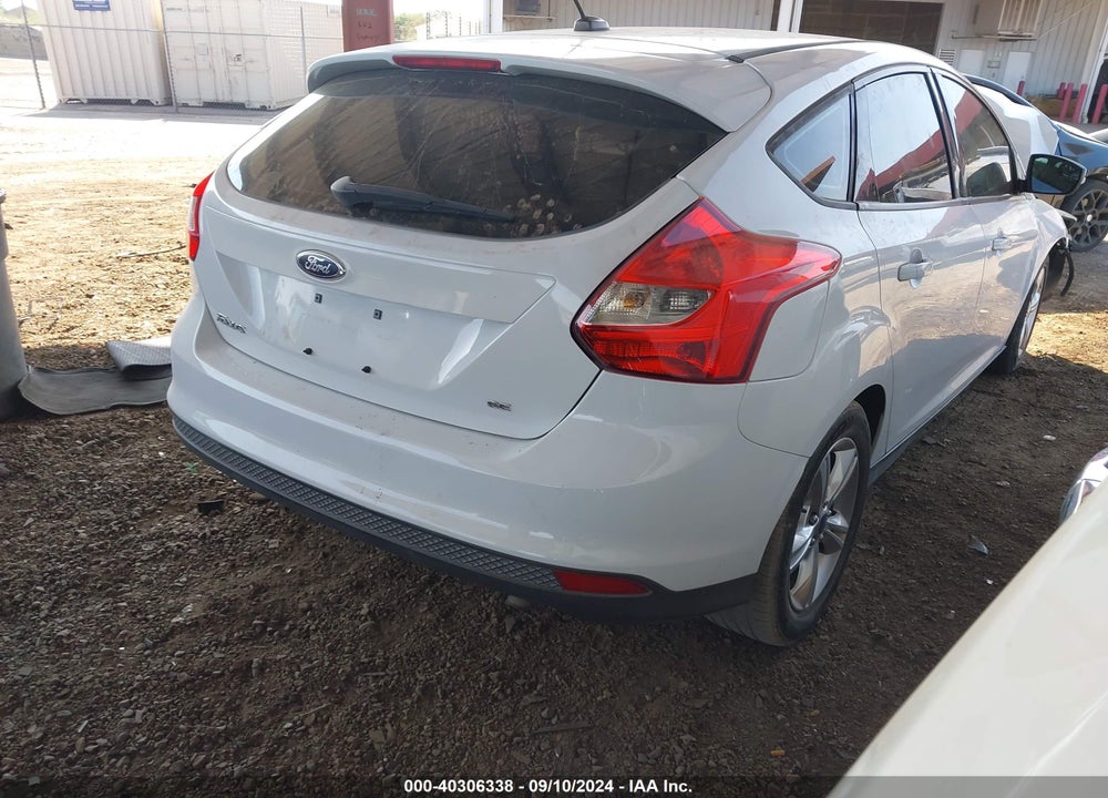 2014 FORD FOCUS SE VIN: 1FADP3K28EL163617