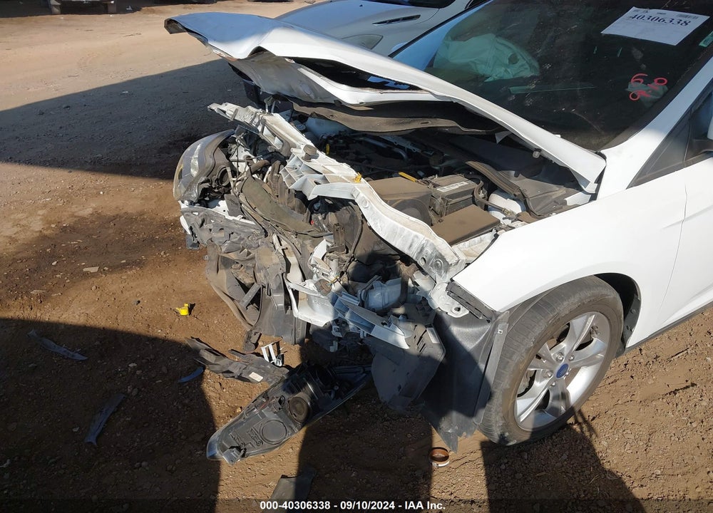 2014 FORD FOCUS SE VIN: 1FADP3K28EL163617