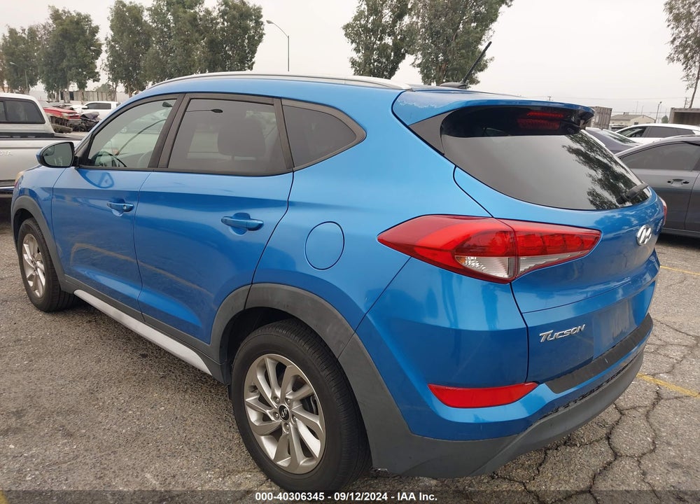 2017 HYUNDAI TUCSON SE VIN: KM8J33A48HU492081
