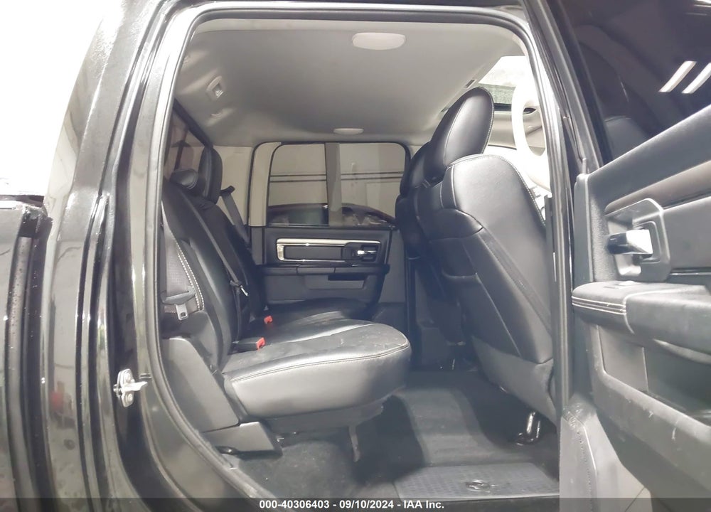 2017 RAM 1500 NIGHT 4X4 5'7 BOX VIN: 1C6RR7MT0HS647791