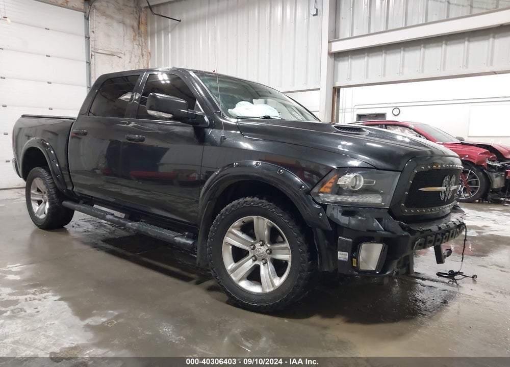 2017 RAM 1500 NIGHT 4X4 5'7 BOX VIN: 1C6RR7MT0HS647791