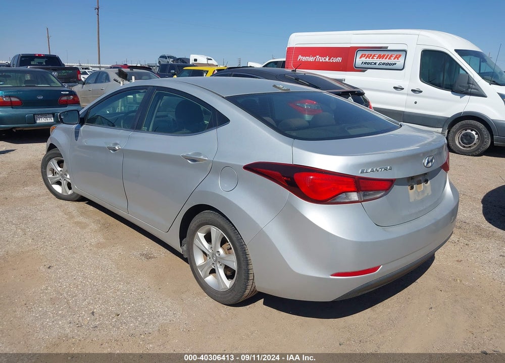 2016 HYUNDAI ELANTRA VIN: 5NPDH4AE0GH738079