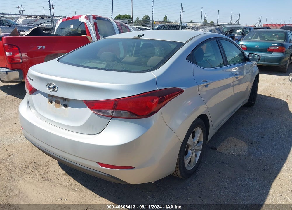 2016 HYUNDAI ELANTRA VIN: 5NPDH4AE0GH738079