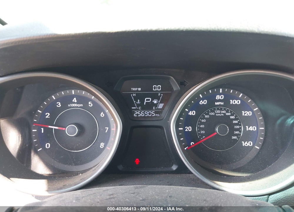 2016 HYUNDAI ELANTRA VIN: 5NPDH4AE0GH738079