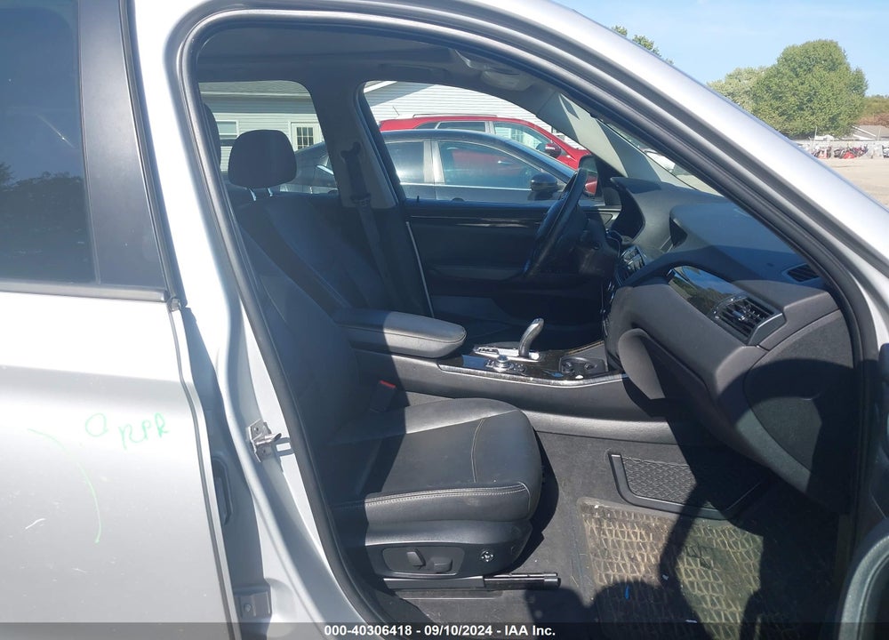 2013 BMW X3 XDRIVE28I VIN: 5UXWX9C57D0A27477