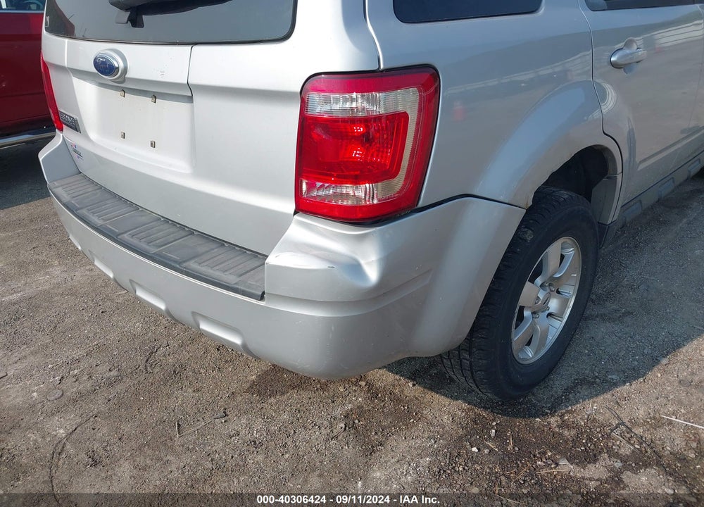 2008 FORD ESCAPE LIMITED VIN: 1FMCU04198KA99627