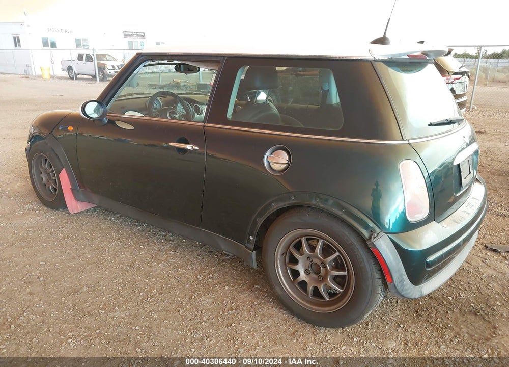 2004 MINI COOPER VIN: WMWRC33404TC51149
