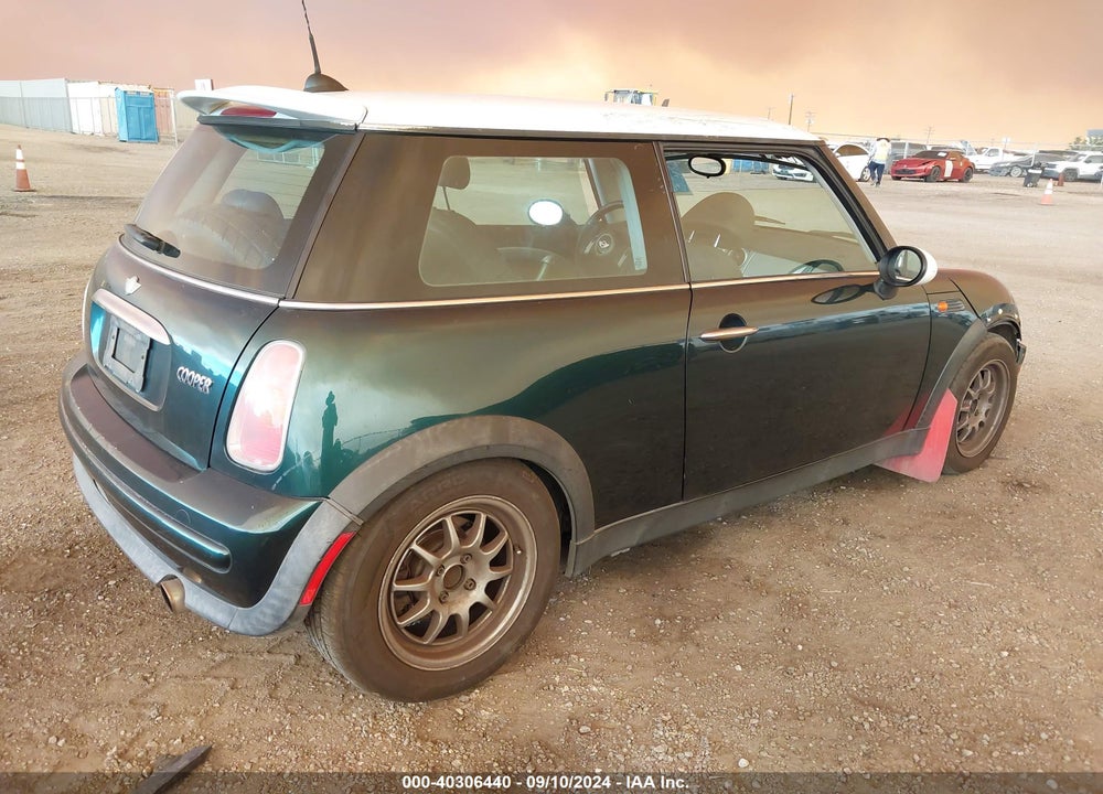 2004 MINI COOPER VIN: WMWRC33404TC51149
