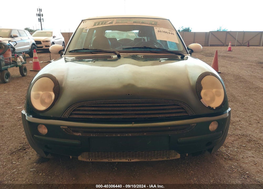 2004 MINI COOPER VIN: WMWRC33404TC51149