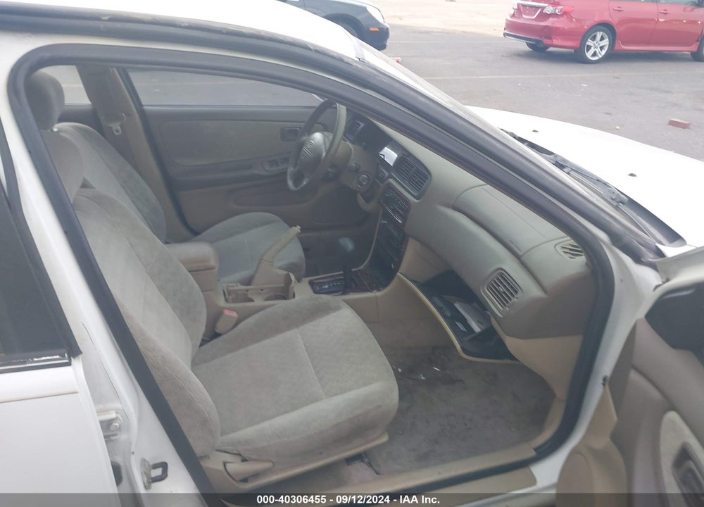 2001 NISSAN ALTIMA GXE VIN: 1N4DL01DX1C238809