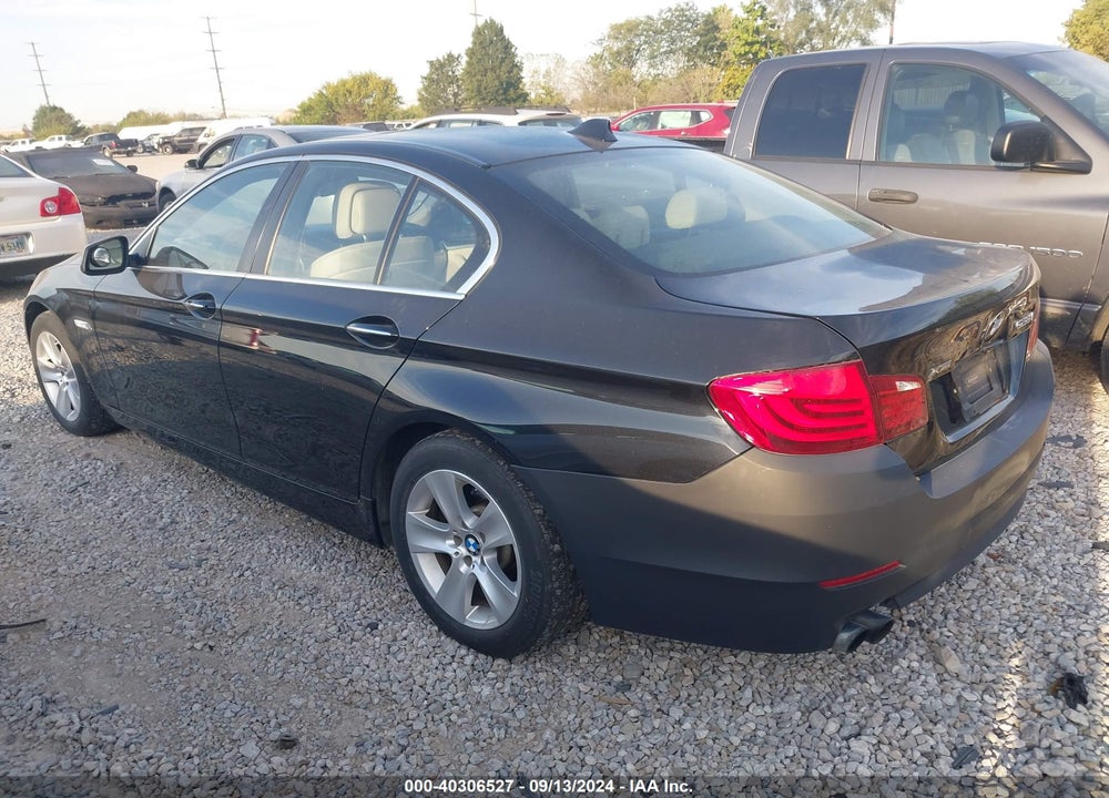 2013 BMW 528I XDRIVE VIN: WBAXH5C54DD115207