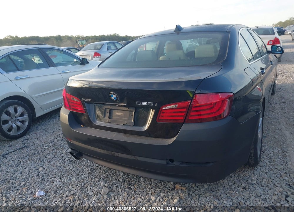 2013 BMW 528I XDRIVE VIN: WBAXH5C54DD115207