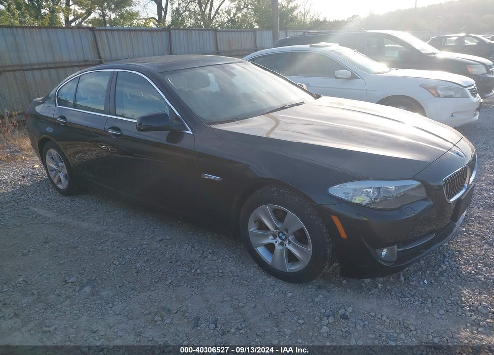 2013 BMW 528I XDRIVE VIN: WBAXH5C54DD115207