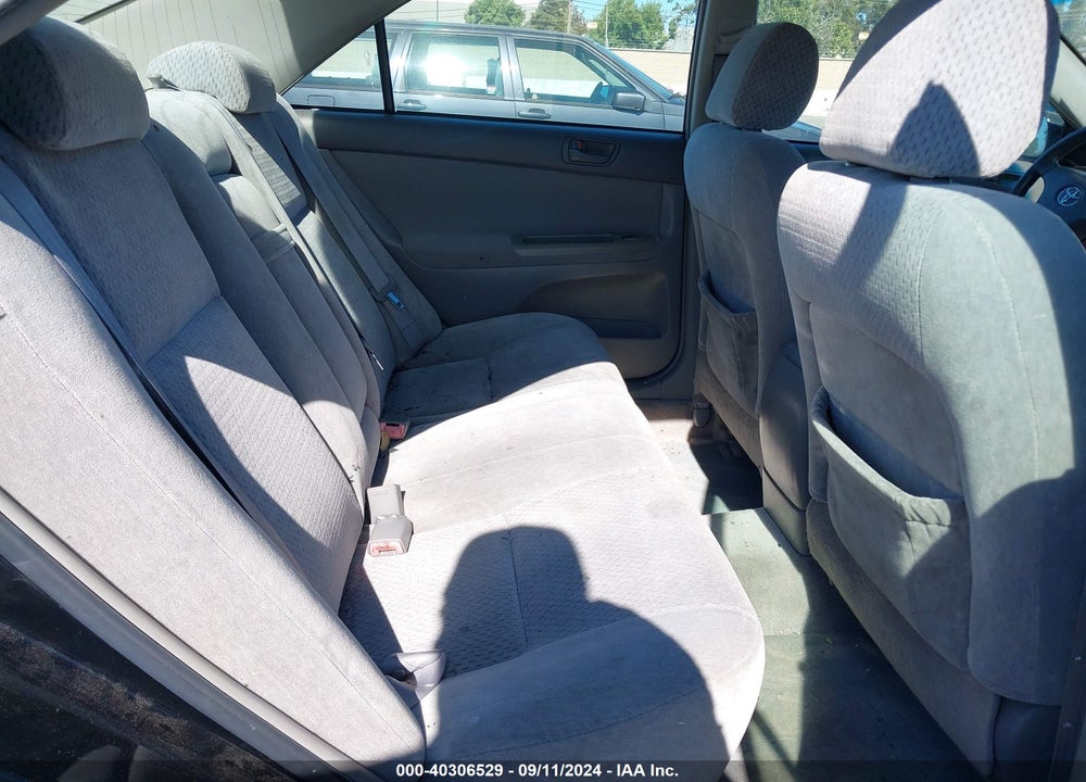 2004 TOYOTA CAMRY LE VIN: 4T1BE32K84U275555