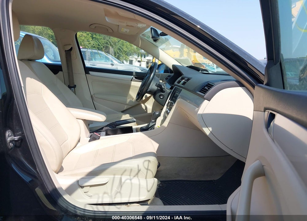 2012 VOLKSWAGEN PASSAT 2.5L SE VIN: 1VWBH7A30CC101543